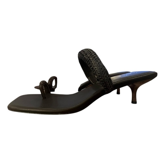 NWOB Joie Women’s Roberta Black Leather Kitten Heels in size 11 - Picture 4 of 9